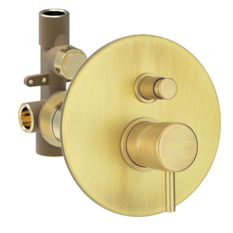 Смеситель для ванны и душа Giulini My Future F5963OSP золото браш 